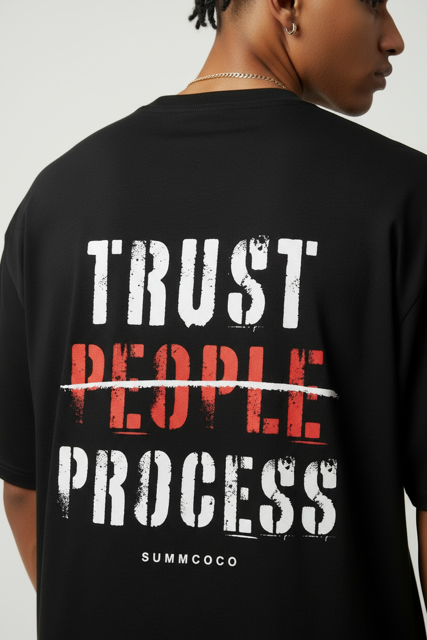 Reda2 Trust White BG Macro