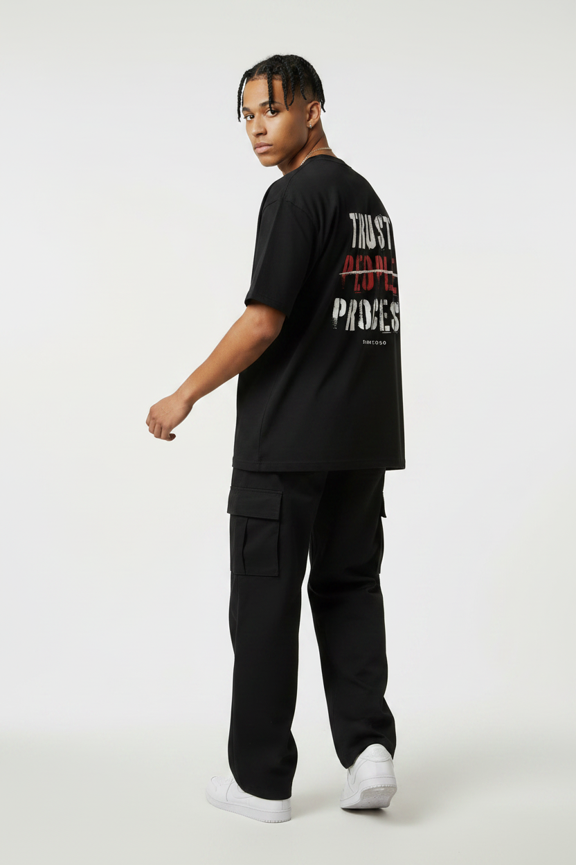 Reda2 Trust White BG Walking